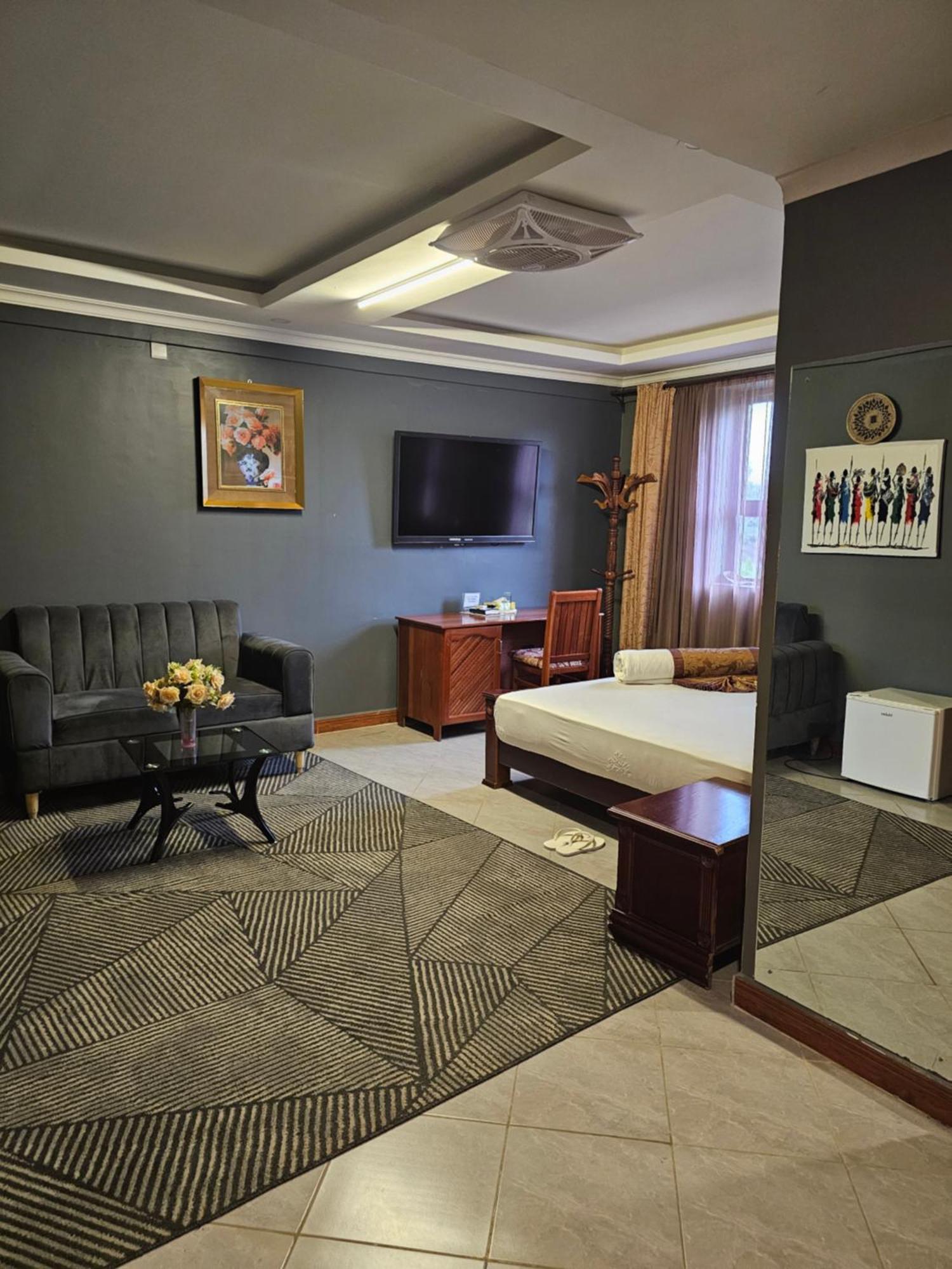 Lush Garden Hotel Arusha Luaran gambar