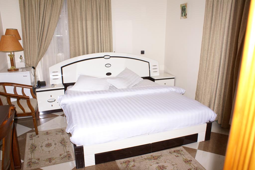 Lush Garden Hotel Arusha Bilik gambar
